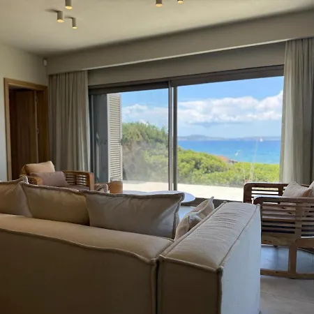 Villa Beachfront House In Cesme *
