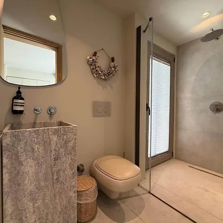 Villa Beachfront House In Cesme Emin Sitesi